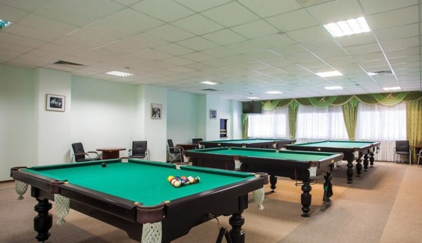 Бильярдный зал